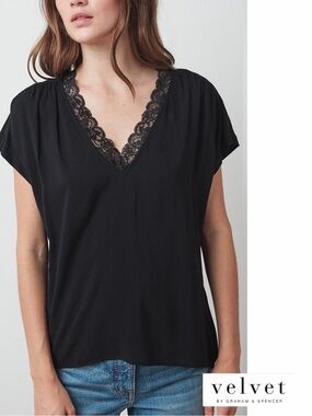 VELVET by Graham & Spencer Black Lace-Trim V-Neck Top Size Small